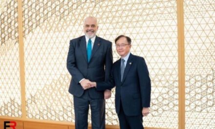 Rama takohet me kryetarin e Federatës Japoneze të Biznesit