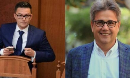 Zgjedhjet e 14 majit/ Kandidatët e PS për Shkodën e Gramshin dorëzojnë mandatin e deputetit