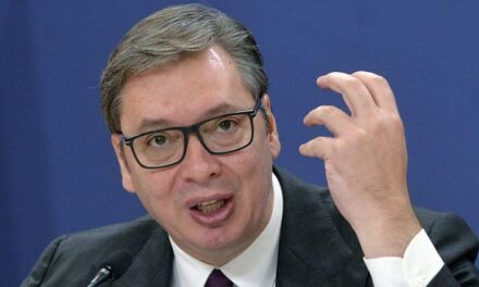 Vuçiç “djeg” planin e BE: S’ka njohje, as formale e as informale