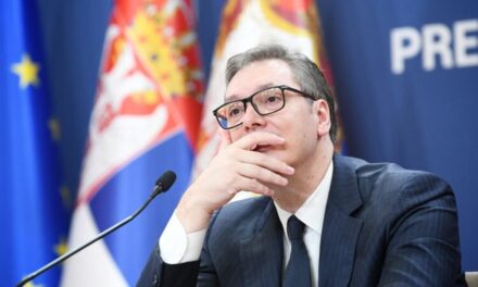 Politikani serb: Mbështetja për Vuçiçin në rënie, ka pranuar njohjen e Kosovës
