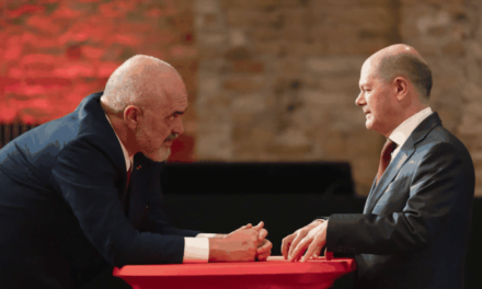 Kryeministri Rama takim me Scholz, në fokus mbajtja e samitit në Tiranë