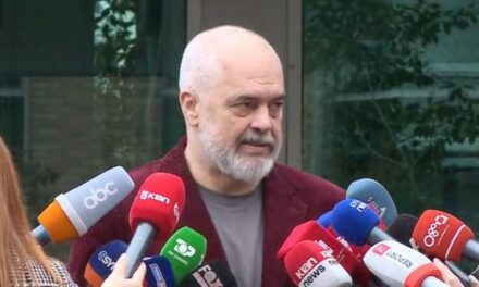 Vendimi i Gjykatës për vulën e PD, reagon Rama për akuzat e Berishës: Nuk merrem me gërr-gërre