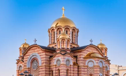 SKANDALI/Zbulohen trasnfertat e pareve ruse per Monika Kryemadhin. Rusia ka përdorur të gjitha mjetet për të shtrënguar kontrollin në Ballkan.