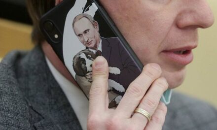 Kremlini urdhër zyrtarëve rus: Hidhini iPhone-ët, Perëndimi ju vëzhgon