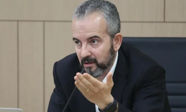 Kandidatët e PD më 14 maj? Celibashi: Po verifikojmë, të tërhequrit s’do jenë në fltën e votimit