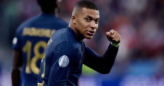 Mbappe ‘gradohet’ kapiten i Francës, Griezmann zemërohet dhe mendon largimin nga Kombëtarja