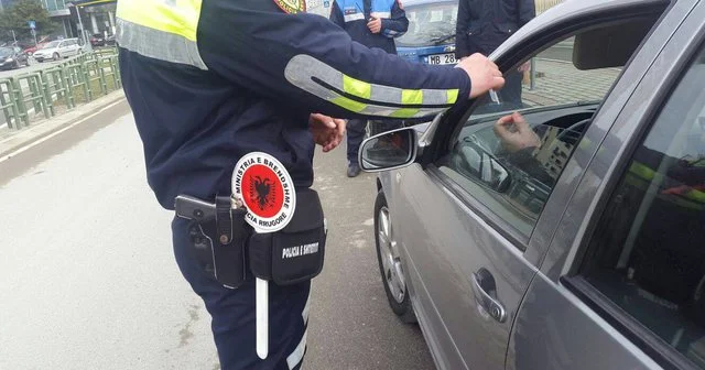 Ndryshimet në Kodin Rrugor: Kush gjobitet nga Policia Rrugore dhe e paguan brenda 15 ditëve, përfiton 50% ulje