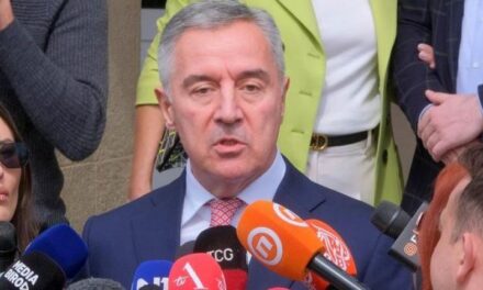 DW/ Gjukanoviç fiton raundin e parë të zgjedhjeve presidenciale