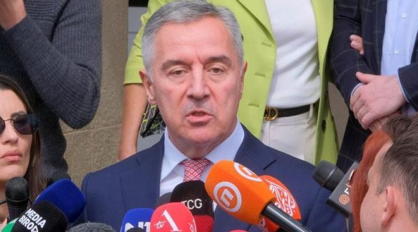 DW/ Gjukanoviç fiton raundin e parë të zgjedhjeve presidenciale