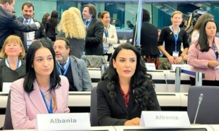 1 milion euro për rindërtim pas tërmetit, Balluku: Tregojmë solidaritet për popullin turk