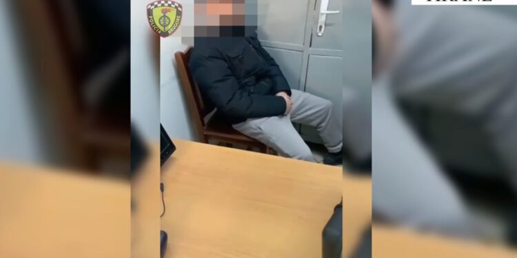 Manovra të rrezikshme me makinë nën efektin e drogës, arrestohet i riu në Tiranë