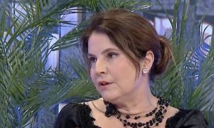 Historinë rrëqethëse/ Nëna vrau të birin, ai e përdhunonte dhe i priste trupin me thikë