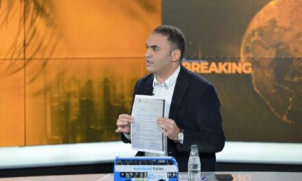 Belind Këlliçi reagon pas akuzave se nuk ka diplomë të shkollës së mesme: S’ka nevojë, kam dëftesë