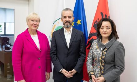 SHBA e BE, ja pse i shkuam Celibashit në zyrë!