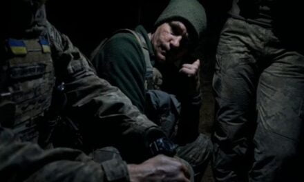 Kievi dënon videon ku dyshohet që një robi lufte ukrainas i pritet koka