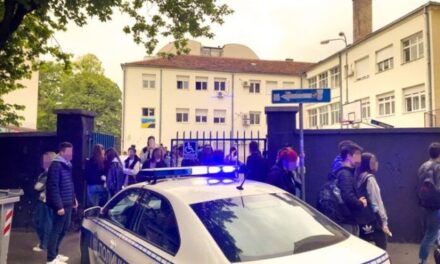 Panik në një shkollë në Serbi, i riu kërcënon se do vrasë gjithë klasën dhe mësuesit
