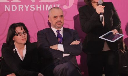 E zhgënjyer nga Rama? Ledi Shamku i kujton kohën e njohjes: Besoj se je akoma pedagogu i ri që kërkonte demokratizimin e vendit