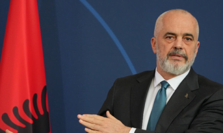 Rama: Në PS kush del nga rruga, u kam thënë “thyefshi qafën”