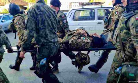 FOTO/ Ushtarët e plagosur të KFOR-it në Zveçan