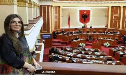 Kapet mashtruesja e “600 mijë eurove”, merrte para për “bono thesari” dhe për “lirim nga burgu”