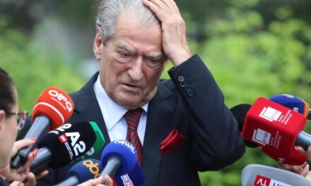 Sali Berisha: Kam prova se njeriu më i fuqishëm i FBI, tentoi të më eleminojë. Mafia ndërkombëtare ka 2 vite që merret me mua