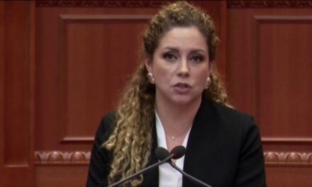 Xhaçka: Ata që bërtasin më shumë se iu digjet barku për Kosovën, janë ata që i kanë bërë më shumë dëm asaj