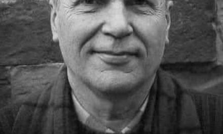 Vdes Shyqri Nimani, njeriu që shkroi me dorë të lirë Deklaratën e Pavarësisë së Kosovës