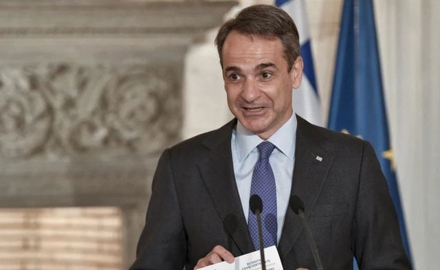 Mitsotakis: Nuk ka “mbrojtje magjike” për zjarret, na pret një verë e vështirë