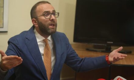 “Përjashtimet e anëtarëve me dy standarde”, Bardhi: Basha të tregojë se mbështeti kandidatë të Metës e Berishës ose do tregoj mesazhet