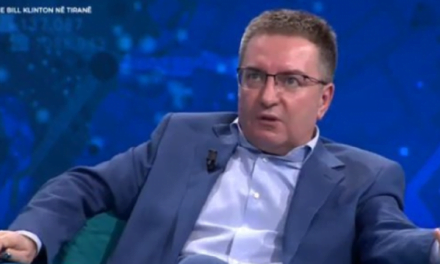 Luan Rama: Mesazhi i fortë i Clinton për të ndalur marrëzinë në Kosovë, rrezikohet liria