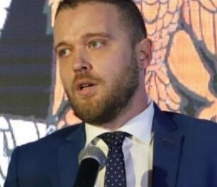 Diplomati grek dhe mungesa e shtetit