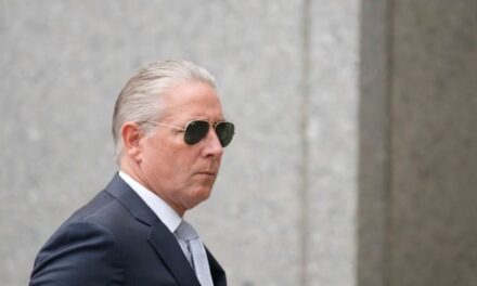 McGonigal pranon fajësinë për shkelje të sanksioneve amerikane, aktpadia në Uashington ka lidhje me Shqipërinë