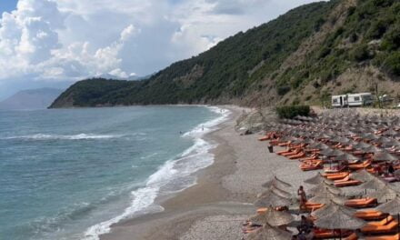 Pushimet e shqiptarëve, 800 euro deri në 20 mijë euro çifti, për Turqi dhe Dubai