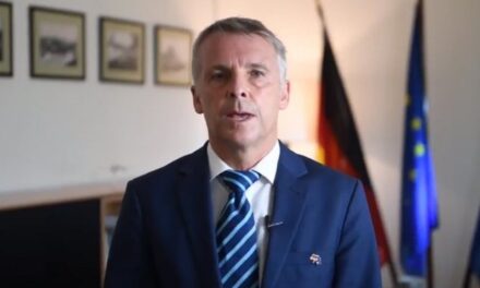 Vrasja e policit në veri, ambasadori gjerman: Sundimi i ligjit duhet të zbatohet në Kosovë
