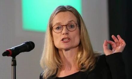 Reporterja e BE: për Kosovën: Nevojitet vendosje dhe përforcim i fuqishëm i KFOR-it