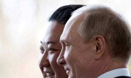 Kremlini refuzon të komentojë mbi mundësinë e një takimi Putin- Kim Jong Un