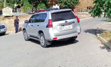 30 sulmues të armatosur ndodhen në Manastrin e Banjskës, janë të rrethuar nga Policia