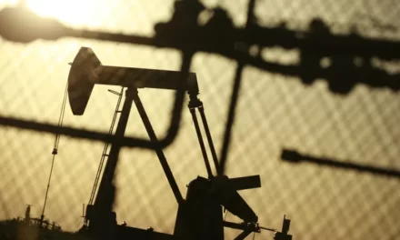 Ulet ndjeshëm çmimi i naftës bruto në bursa