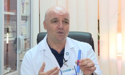 Dobësimi me gjilpërë, sa dëme! Mjekët: Nuk rekomandohet për ata që nuk vuajnë nga diabeti