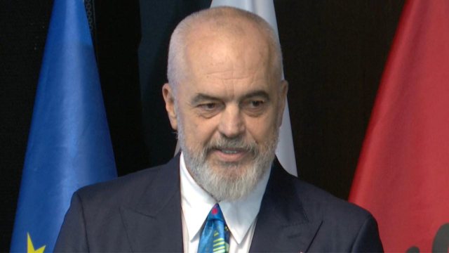 Forumi i Paqes në Paris/ Rama: Shqipëria qëndron e palëkundur me Izraelin, do i kërkoj Macron mbështetjen për t’u angazhuar me udhëheqës të tjerë për një armëpushim