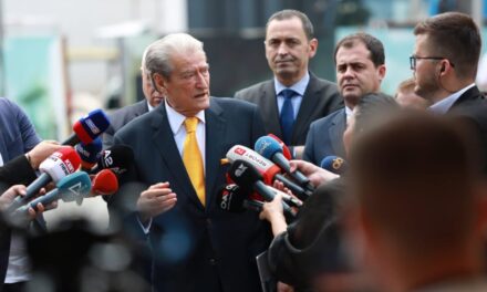 Berisha sfidon SPAK-un, refuzon të paraqitet dhe ‘strehohet’ në Kuvend: Të vijnë të më njoftojnë në vendin e punës
