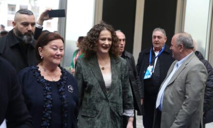 Berishën e “tradhton” dhe gazetari i familjes: Dështim nëse vendos Argitën në krye të PD, ajo s’është politikane. Basha ka merita