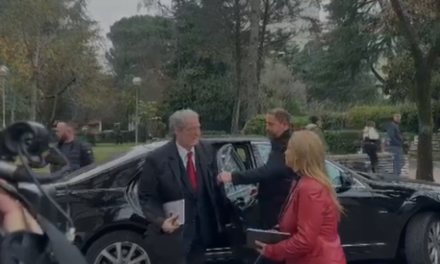 SPAK kërkon arrestimin e tij, Berisha shkon në mbledhjen e grupit me deputetët e Bardhit