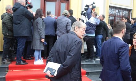 Berisha refuzon për herë të katërt të paraqitet në SPAK, ndërsa pritet vendimi për arrestin e tij