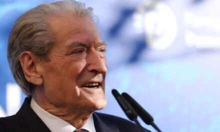 ”Arrest shtëpie dhe mbikqyrje policore 24 orë”, zbardhet kërkesa e SPAK për Berishën