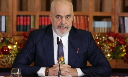 Hetimet e SPAK për zyrtarë të lartë, Rama: Momenti për t’i ndarë rrugët për të gjithë ata që tradhtojnë qëllimet e përbashkëta