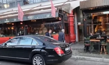 Masa për Sali Berishën, oficerët e policisë gjyqësore i shkojnë në banesë ish-kryeministrit