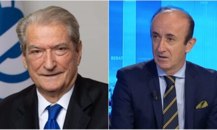 Dash Sula “tradhton” Berishën”: Tani do e ketë të vështirë ta drejtojë partinë nga shtëpia