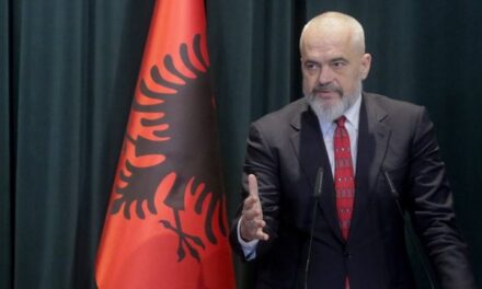 Rama njofton krijimin e ministrisë së re: Blendi Gonxhe, ministër i Ekonomisë, Kulturës dhe Inovacionit