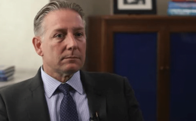 Lapsusi në pretencën ndaj McGonigal, Duçka cilësohet si ish-ministër energjie